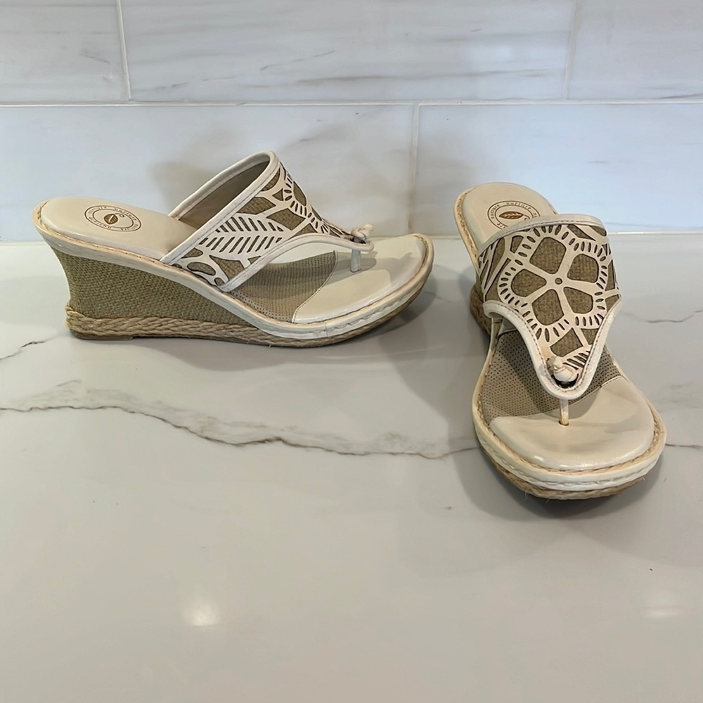 NURTURE Women’s Jenny Wedges. Size 8.5 3”inch heel, Slip on Sandals.